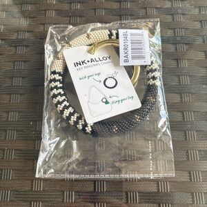 ALLOY Black and Cream Beaded Key Ring